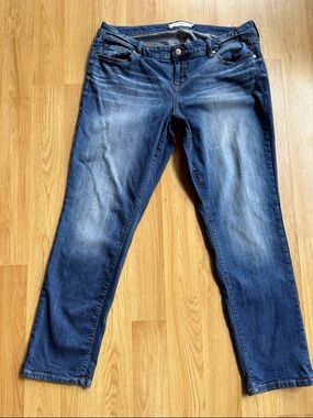 Torrid Size 18 Dark Blue Straight boyfriend Leg Jeans with Faded Detail